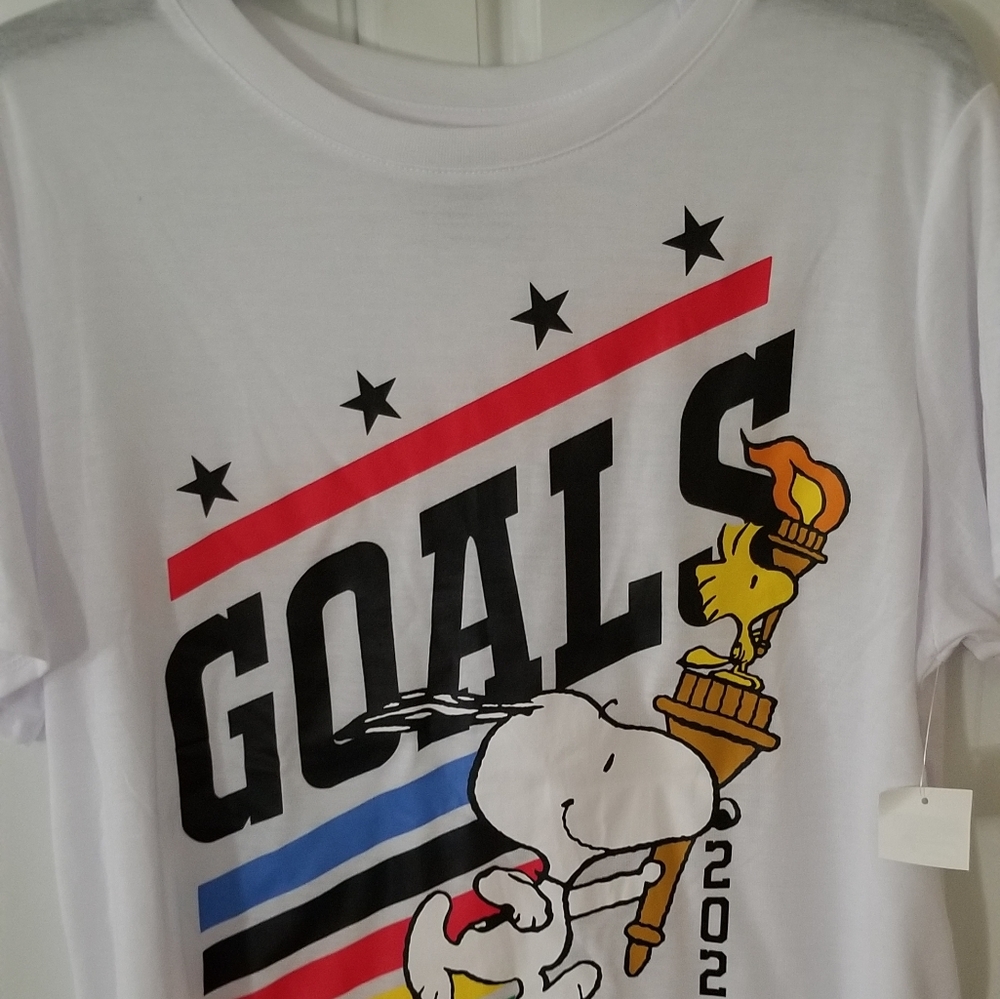 Peanuts 2021 Olympic T Shirt NEW Snoopy Woodstock Size 19 Deadstock